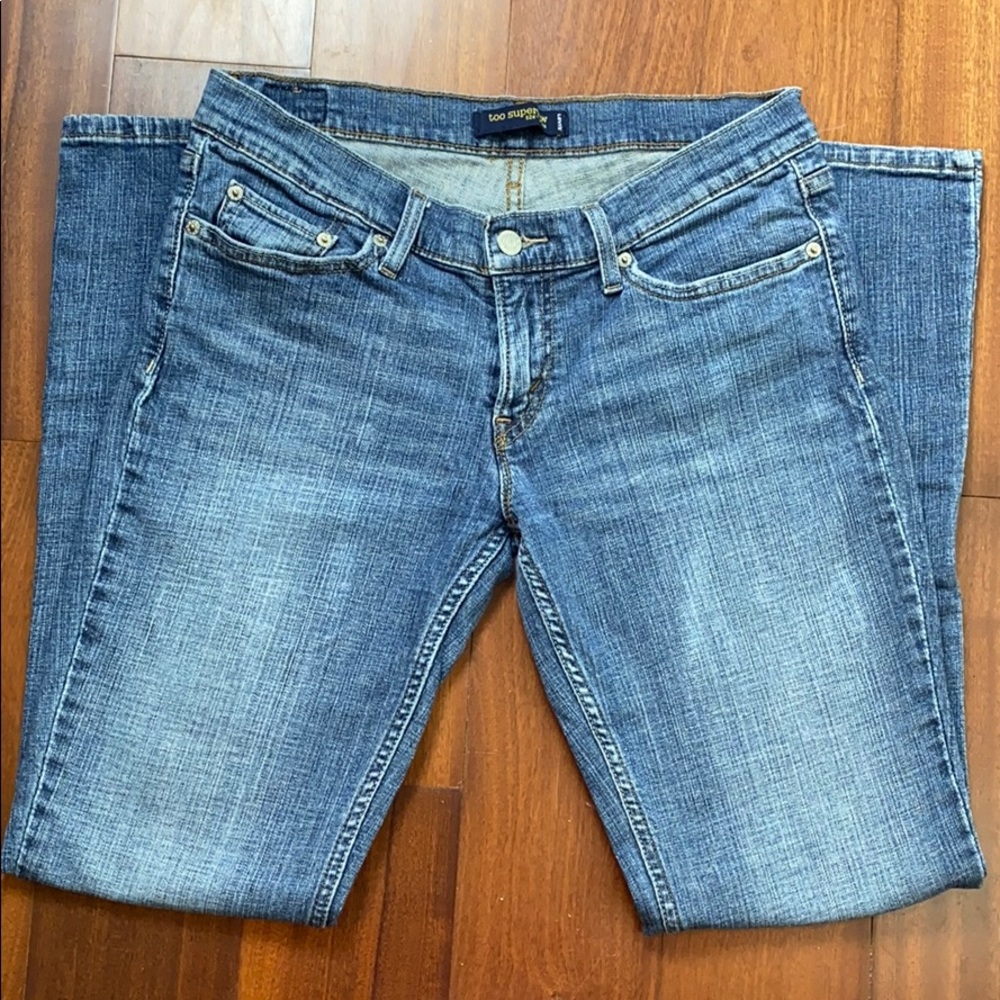 Levi’s too super low 524 bootcut jeans size 11M